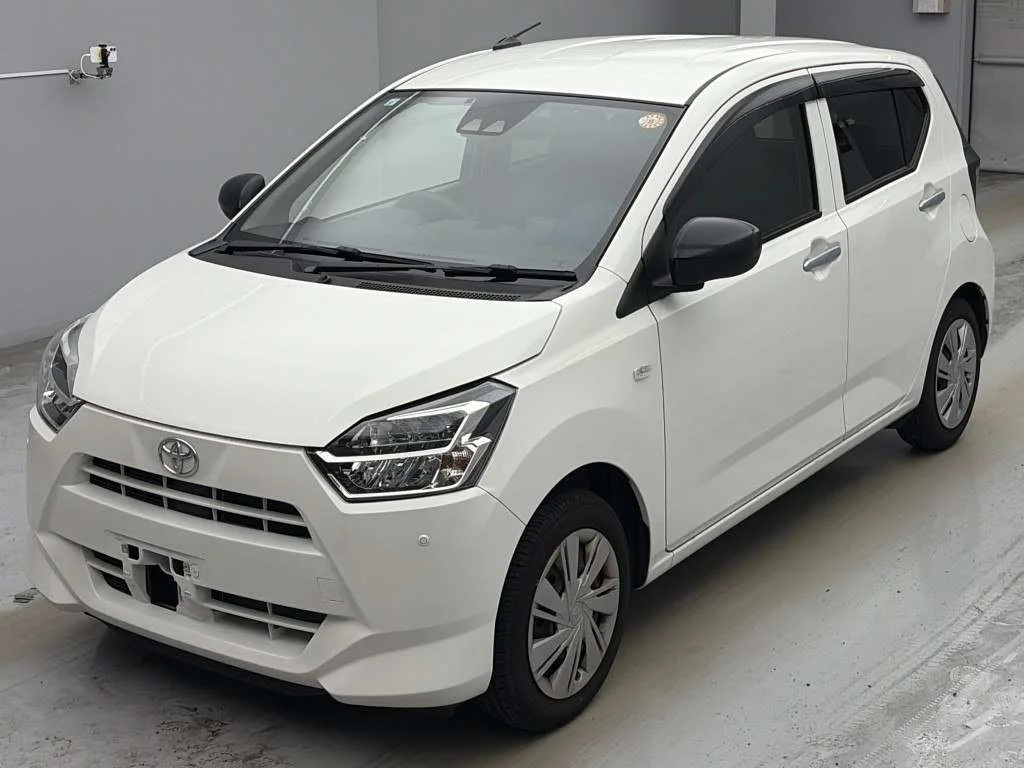 Toyota Pixis Epoch LA350A 2021